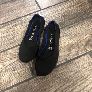 Rothys black size 7 ballet flat